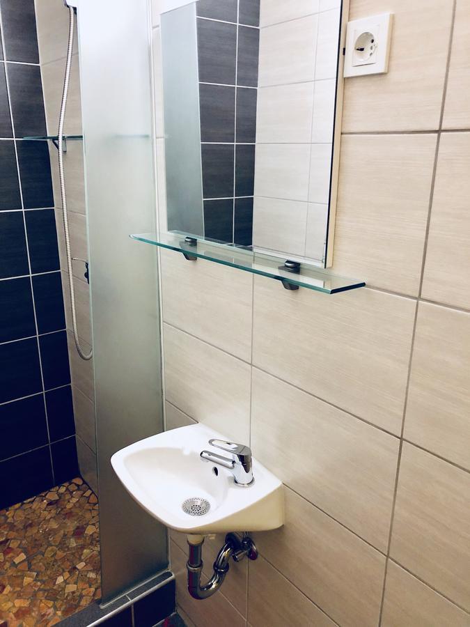 Aladin Hostel Lublana Zewnętrze zdjęcie