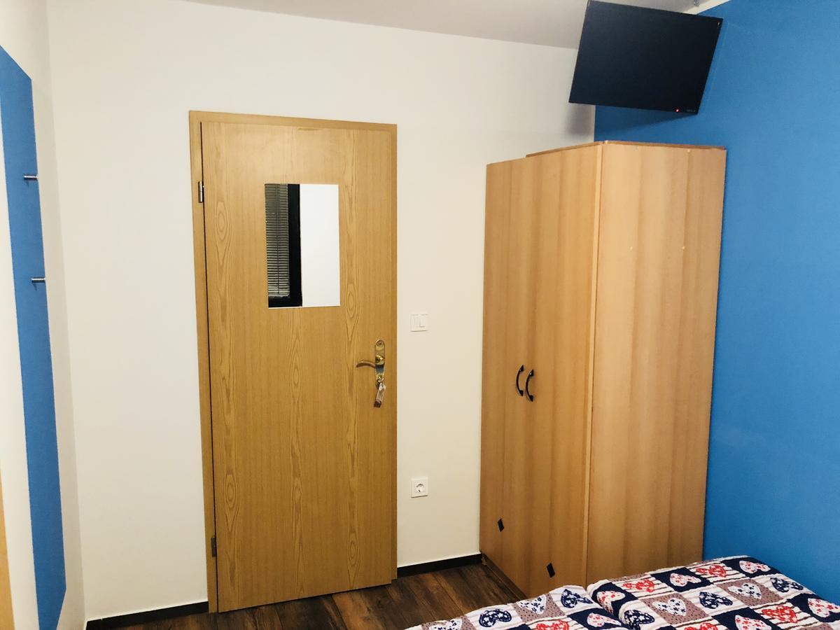 Aladin Hostel Lublana Zewnętrze zdjęcie