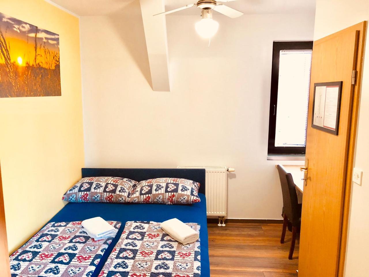 Aladin Hostel Lublana Zewnętrze zdjęcie
